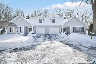 8 Eaton Circle #8, West Hartford, CT 06117 - Photo 2