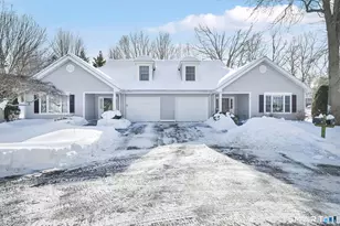 8 Eaton Circle, West Hartford, CT 06117 - Photo 2