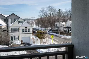 950 Cove Rd, Stamford, CT 06902 - Photo 18