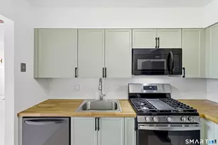 449 Thoreau St, Branford, CT 06405 - Photo 10