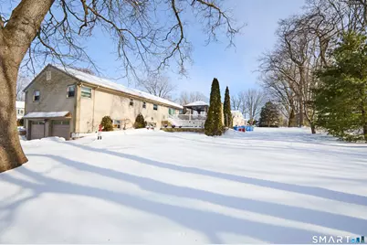 121 Campbell Road, Trumbull, CT 06611 - Photo 32