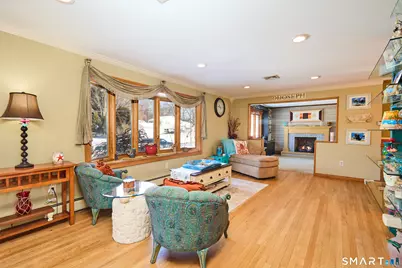 121 Campbell Road, Trumbull, CT 06611 - Photo 10