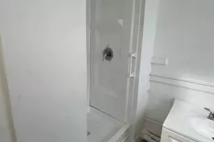 86 Pequonnock St, Bridgeport, CT 06604 - Photo 4