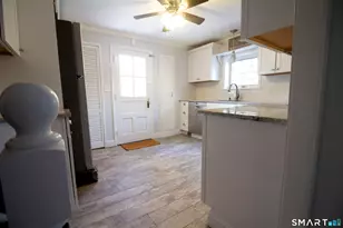 21b Hoydens Hill Rd, Fairfield, CT 06824 - Photo 16