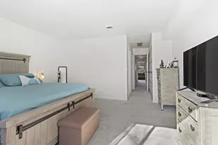 192 Gillies Ln, Norwalk, CT 06854 - Photo 8