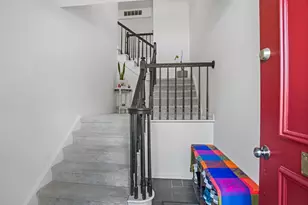 192 Gillies Ln, Norwalk, CT 06854 - Photo 2