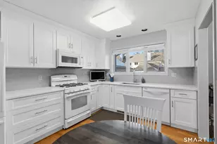 3 Steeplechase Dr, Newington, CT 06111 - Photo 8