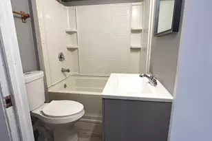 24 St Johns St, Middletown, CT 06457 - Photo 4