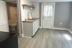 24 St Johns St, Middletown, CT 06457 - Photo 8