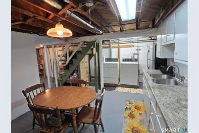 235 Burnsford Avenue, Bridgeport, CT 06606 - Photo 32