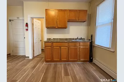 36 Walnut Street #2, Middletown, CT 06457 - Photo 2