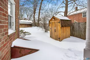 220 Melville Dr, Fairfield, CT 06825 - Photo 16