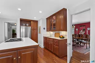 3674 Congress St, Fairfield, CT 06824 - Photo 20