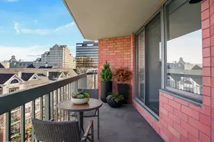 25 Forest St, Stamford, CT 06901 - Photo 2