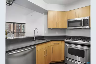 25 Forest Street #7D, Stamford, CT 06901 - Photo 10