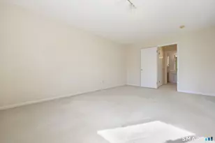 2437 Bedford St, Stamford, CT 06905 - Photo 8