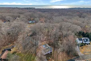 13 Victoria Ln, Old Lyme, CT 06371 - Photo 2