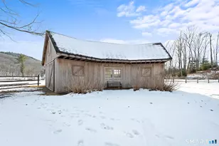 180 River Rd, Hamden, CT 06518 - Photo 2