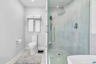 1053 Fairfield Beach Rd, Fairfield, CT 06824 - Photo 20