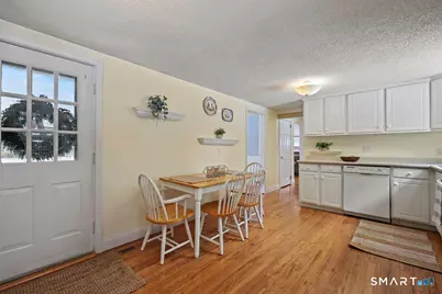 9 Barry Lane, Simsbury, CT 06070 - Photo 6