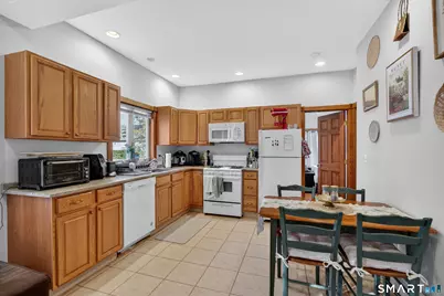 245 Edwards Street, New Haven, CT 06511 - Photo 10