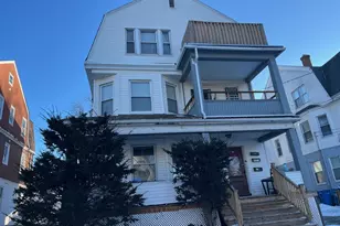 36 Monroe St, Hartford, CT 06114 - Photo 4