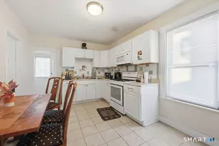 33 Baggott St, West Haven, CT 06516 - Photo 14