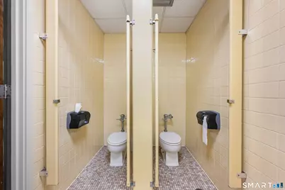 43 Pennsylvania Avenue, East Lyme, CT 06357 - Photo 18