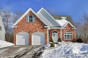 60 Sonoma Ln, Middletown, CT 06457 - Photo 1