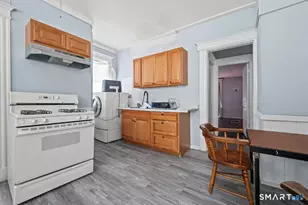 36 Brewster St, Waterbury, CT 06704 - Photo 6