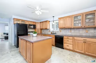 3 Pinecrest Rd, Enfield, CT 06082 - Photo 8
