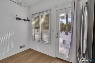 55 Cortland Way, Newington, CT 06111 - Photo 4