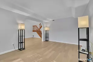 55 Cortland Way, Newington, CT 06111 - Photo 6