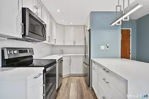 60 Strawberry Hill Ave, Stamford, CT 06902 - Photo 2