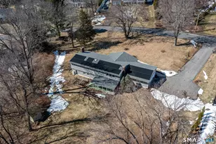 9 Delno Dr, Danbury, CT 06811 - Photo 4