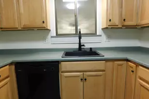 15 Pine Needle Dr, Stratford, CT 06614 - Photo 4