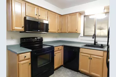15 Pine Needle Drive #A, Stratford, CT 06614 - Photo 2