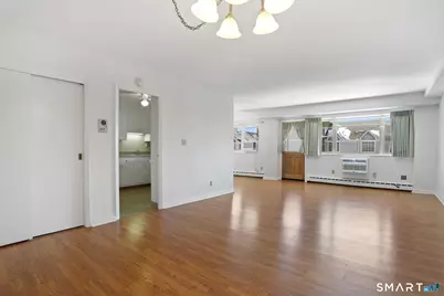 25 Cartright Street #3K, Bridgeport, CT 06604 - Photo 2