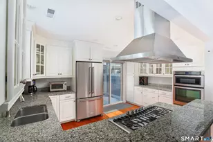 310 Lansdowne Rd, Westport, CT 06880 - Photo 18