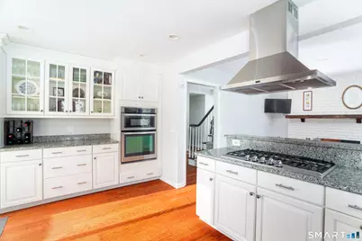 310 Lansdowne Road #310, Westport, CT 06880 - Photo 20