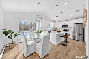 281 Briarwood Ln, Middletown, CT 06457 - Photo 6