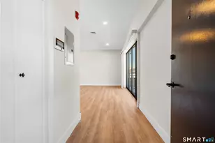 937 Post Rd, Fairfield, CT 06824 - Photo 4