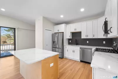 937 Post Road #3A, Fairfield, CT 06824 - Photo 18