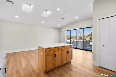 937 Post Road #3A, Fairfield, CT 06824 - Photo 10