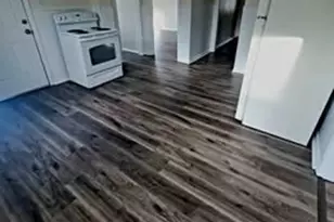 28 Wilson St, Waterbury, CT 06708 - Photo 8