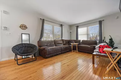 74 Village Lane, Bridgeport, CT 06606 - Photo 8