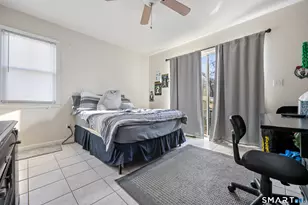 74 Village Ln, Bridgeport, CT 06606 - Photo 20