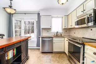 16A Pole Bridge Rd, Newtown, CT 06482 - Photo 4