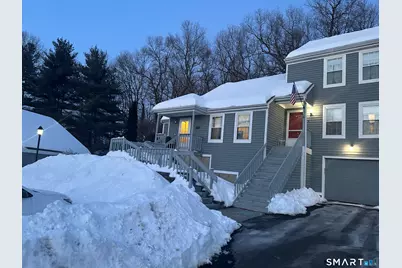 203 Oakland Street #APT F, Manchester, CT 06042 - Photo 1