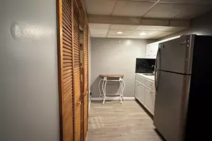 203 Oakland St, Manchester, CT 06042 - Photo 16